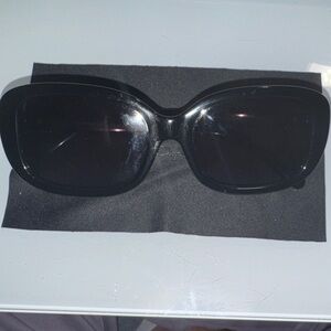 Elegant Coach Black Sunglasses